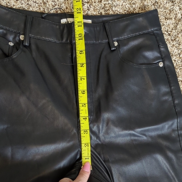Zara black faux leather 90s wide leg high rise pants - Picture 8 of 13